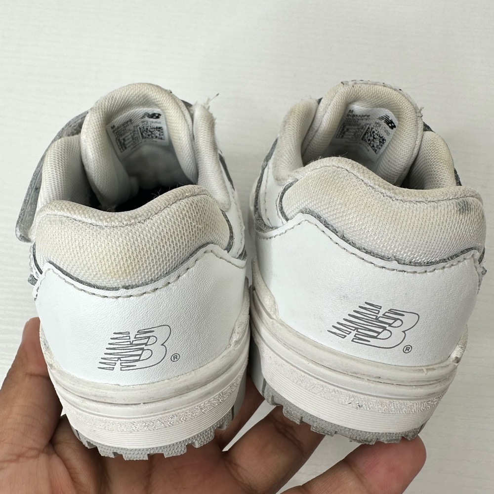 New Balance Kids’ 550 Sneaker Size 9 - Picture 9 of 11